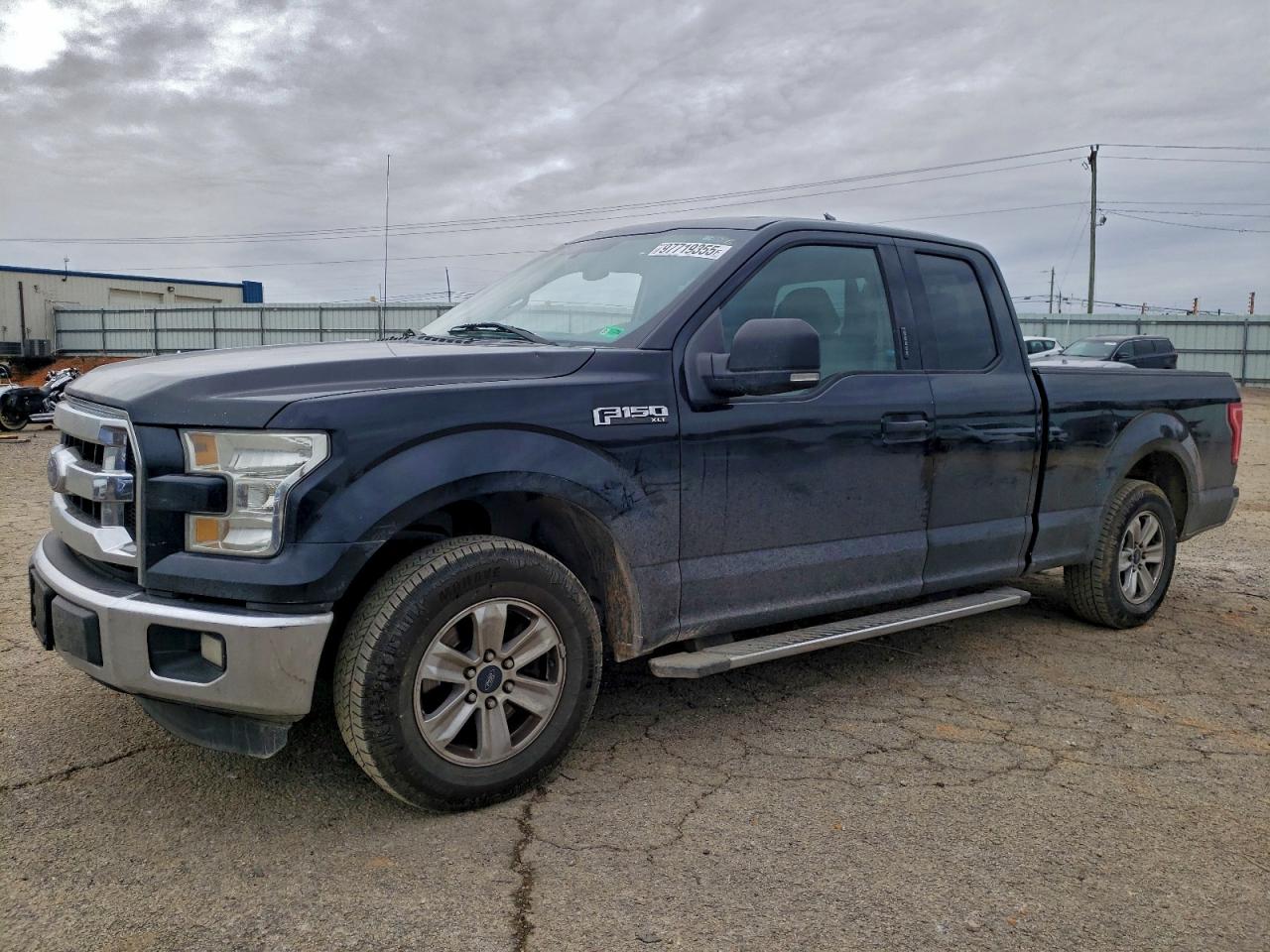 2016 FORD F150