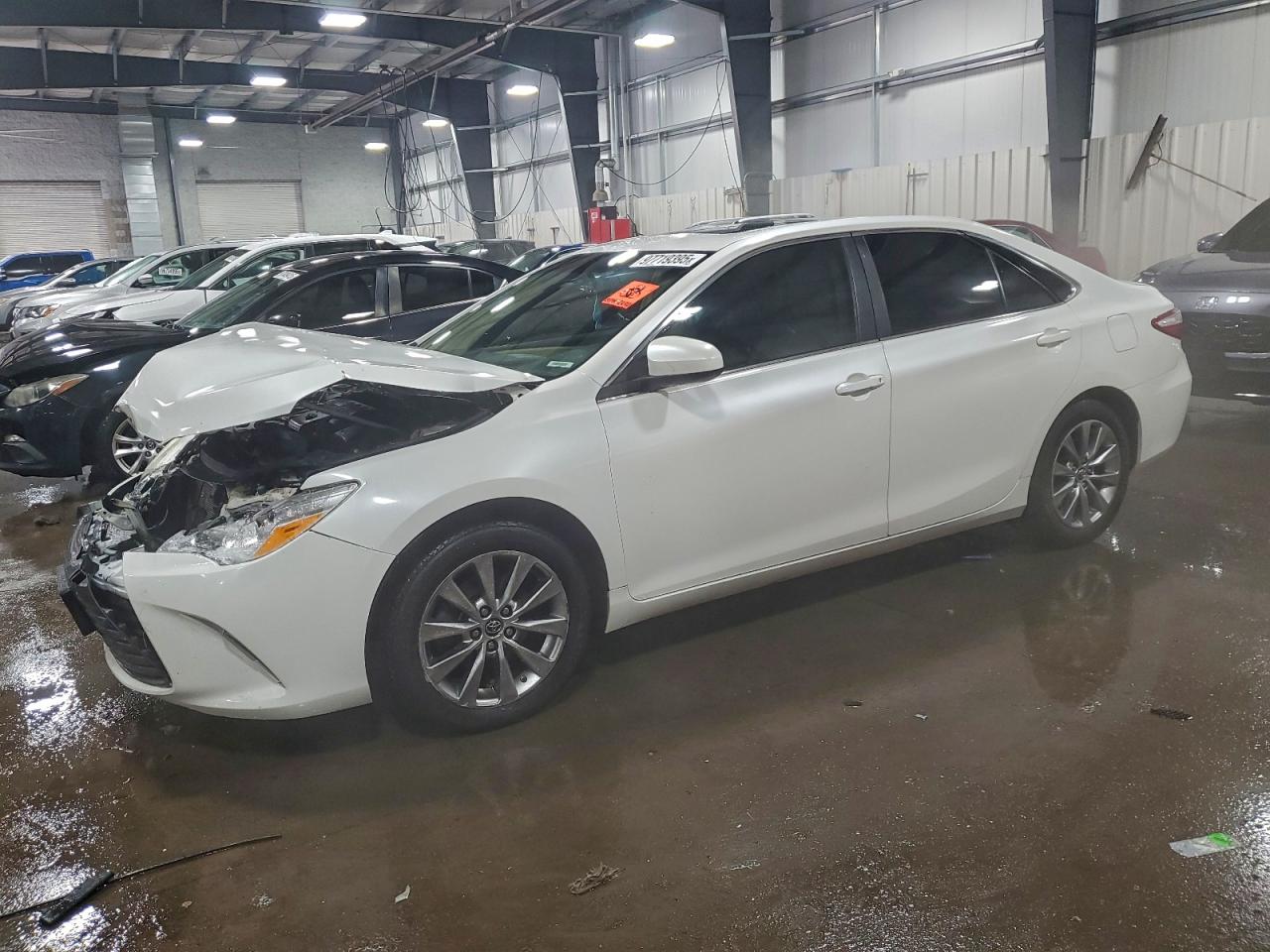 2015 TOYOTA CAMRY