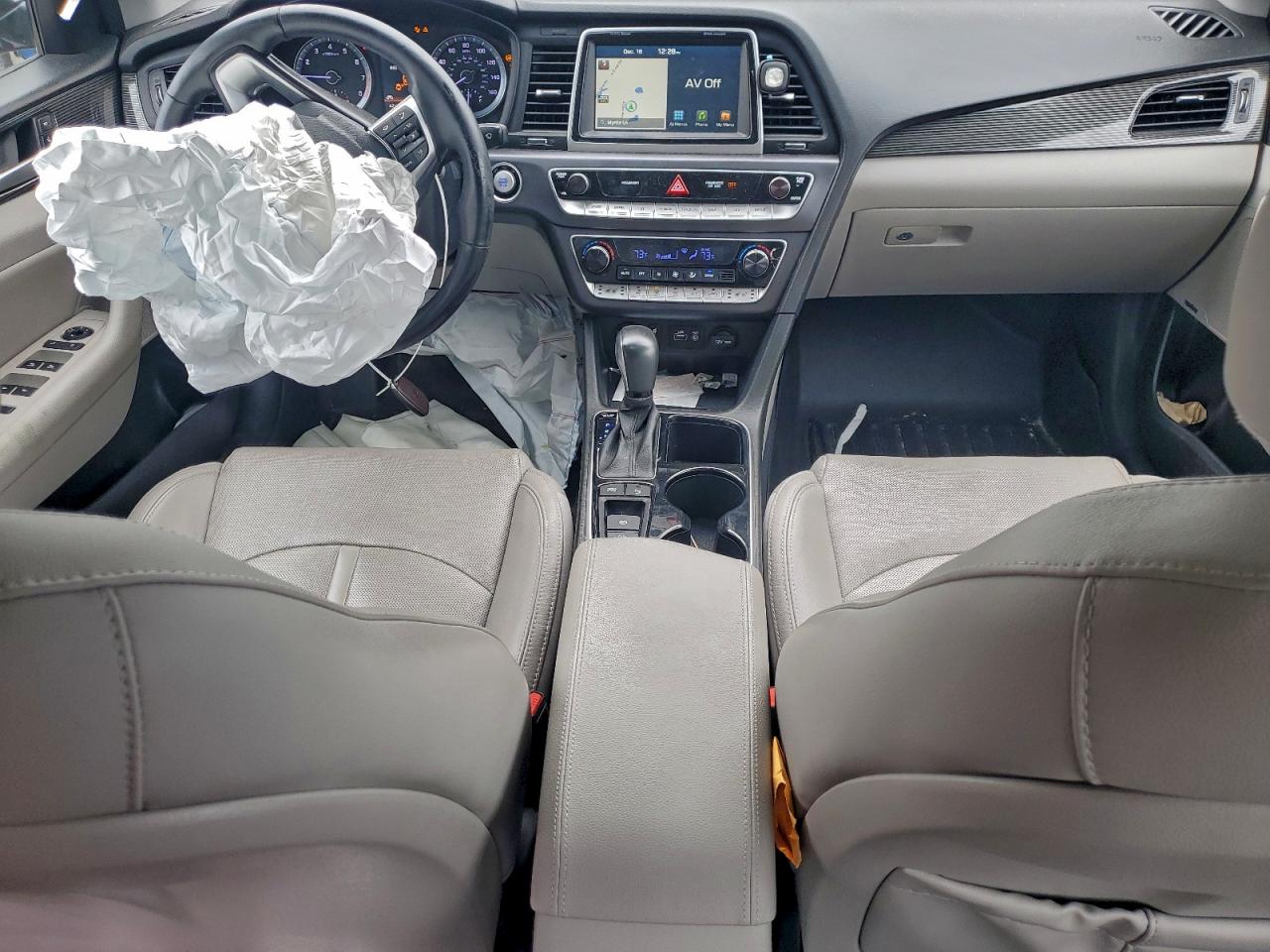 2018 HYUNDAI SONATA SPORT photo 8