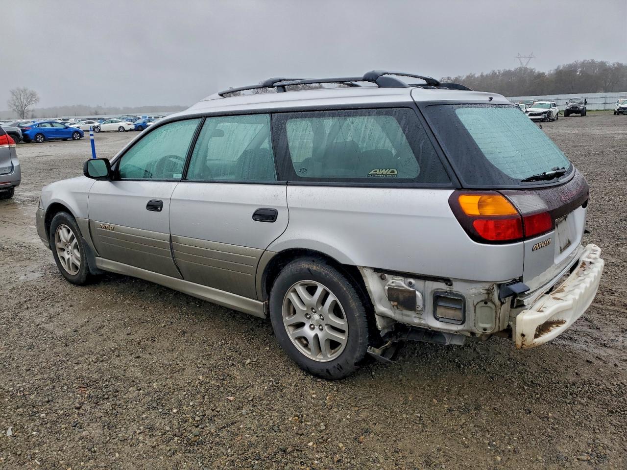 2003 SUBARU LEGACY photo 2