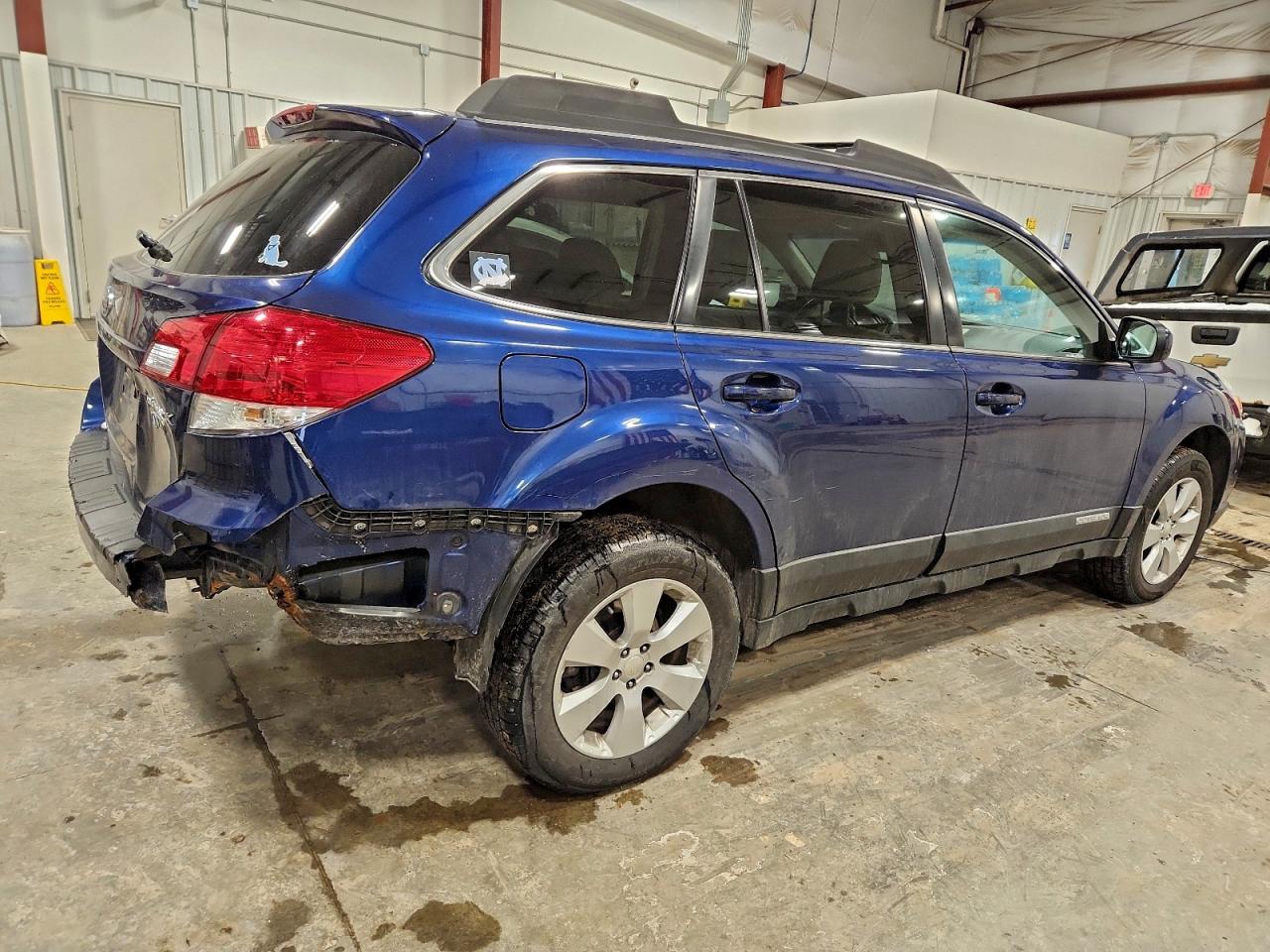 2011 SUBARU OUTBACK 2.5I PREMIUM photo 3