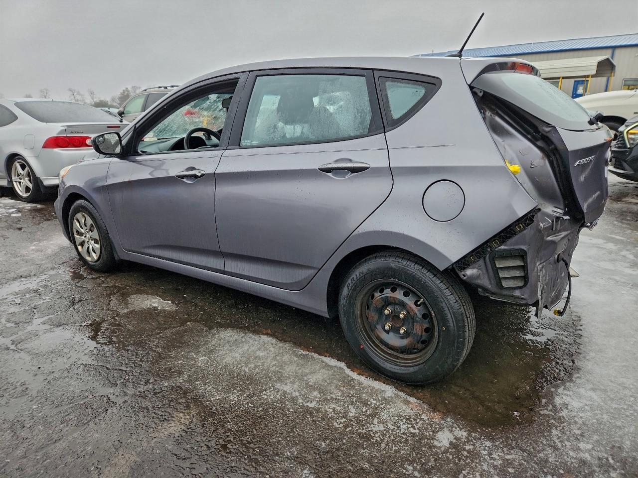 2015 HYUNDAI ACCENT GS photo 2