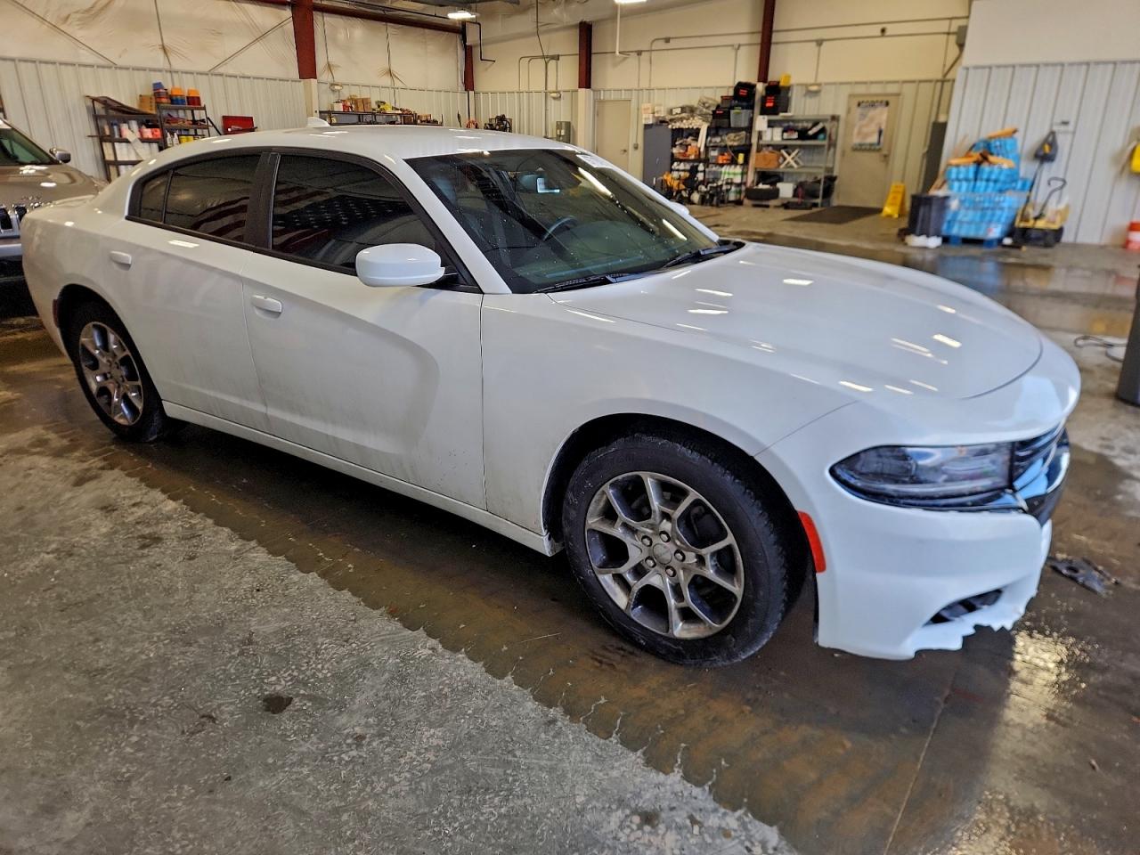 2016 DODGE CHARGER SXT photo 4
