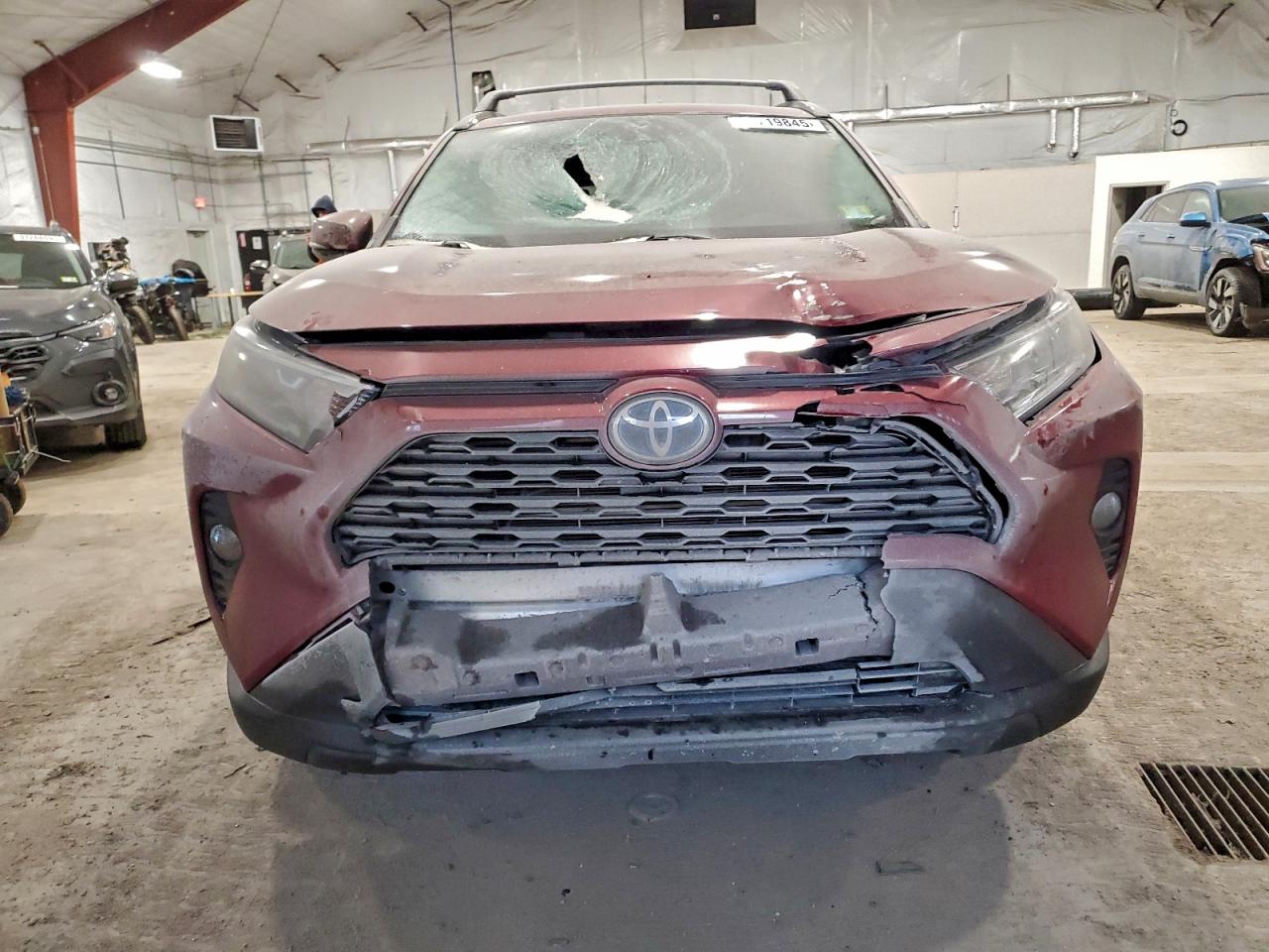2021 TOYOTA RAV4 XLE photo 5