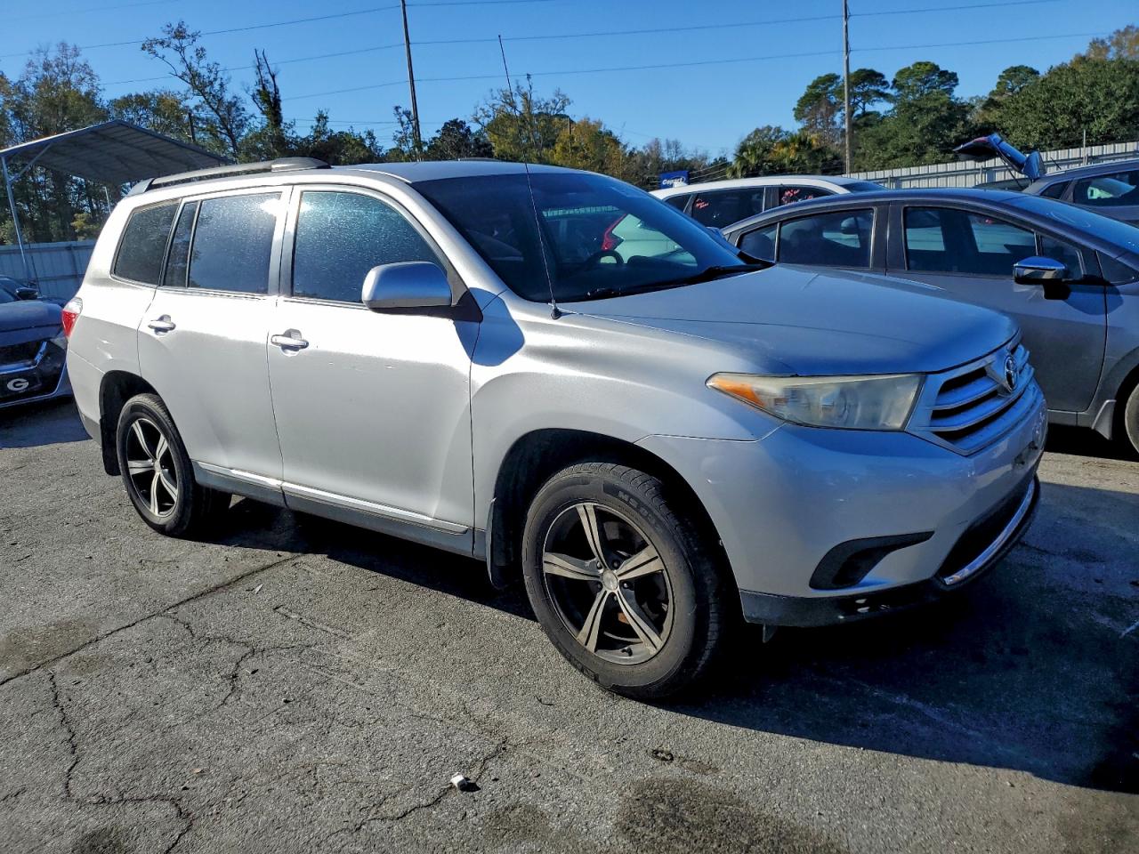 2011 TOYOTA HIGHLANDER BASE photo 4