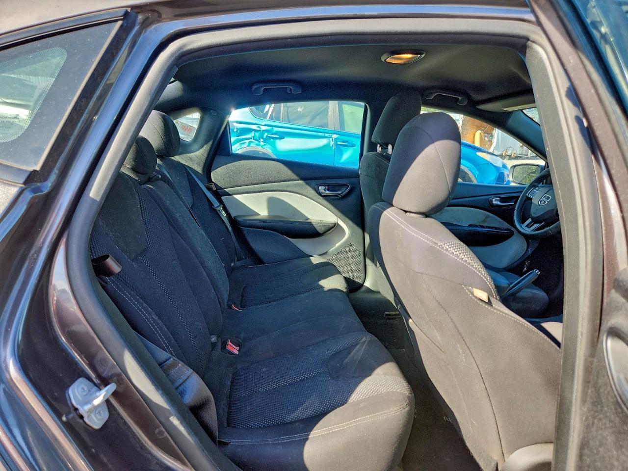 2015 DODGE DART SXT photo 28