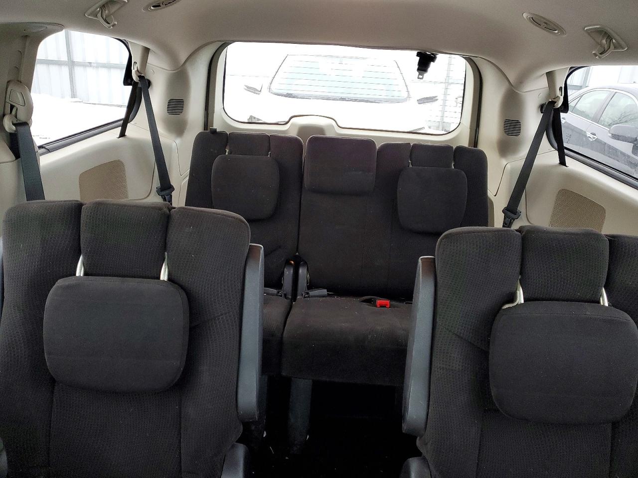 2013 DODGE GRAND CARAVAN SE photo 10