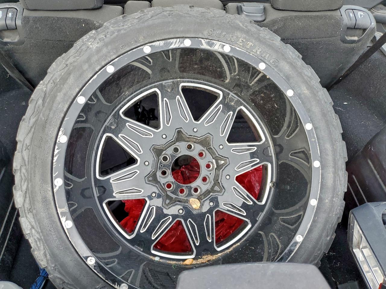 2019 JEEP WRANGLER UNLIMITED SAHARA photo 13