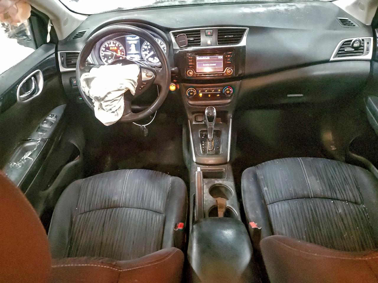 2016 NISSAN SENTRA S photo 8