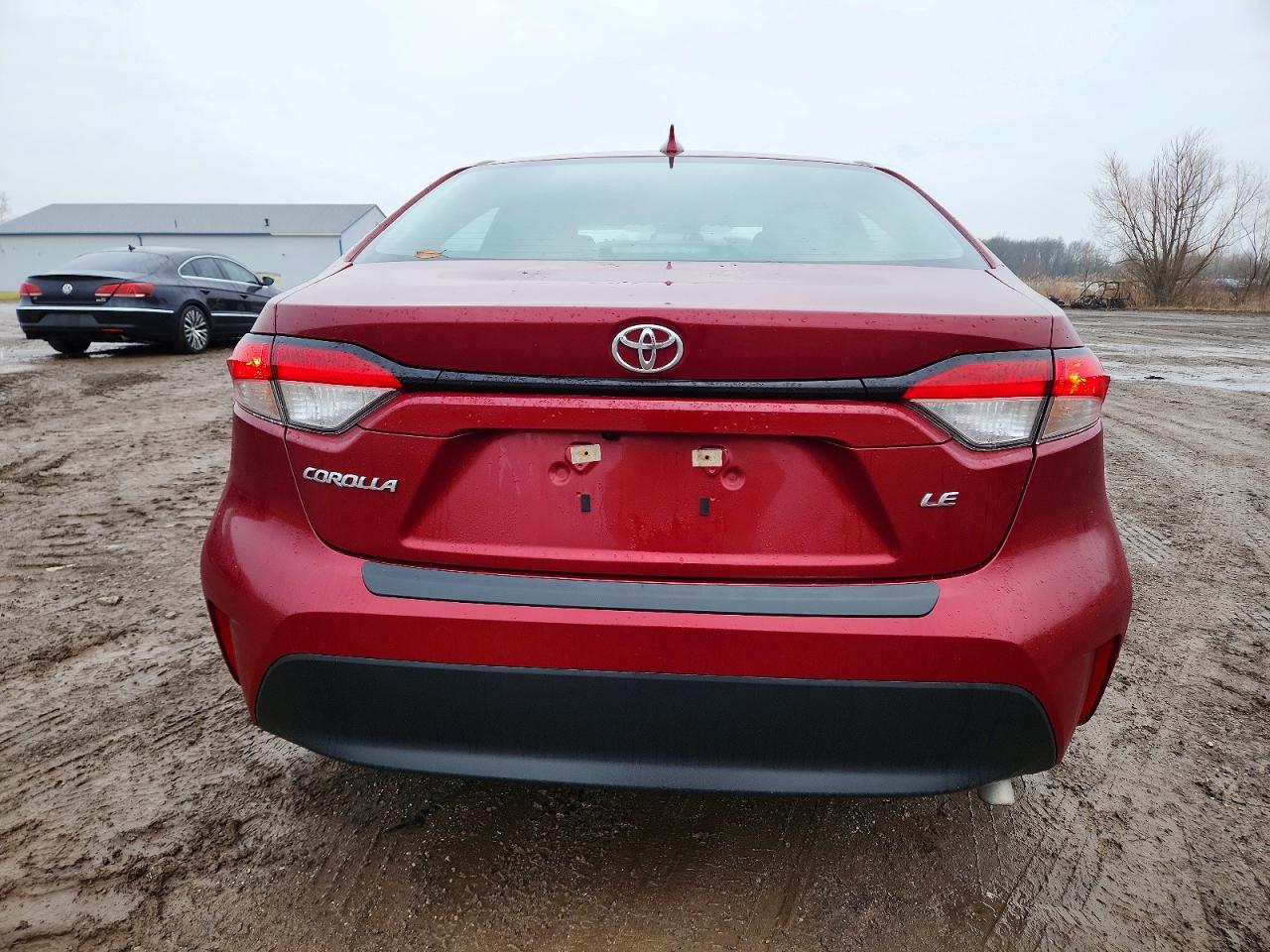 2025 TOYOTA COROLLA LE photo 6