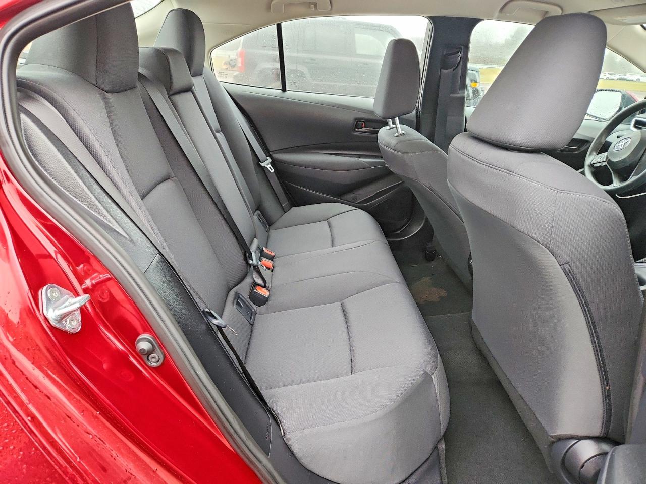 2025 TOYOTA COROLLA LE photo 10
