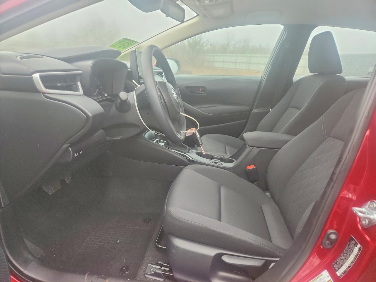 2025 TOYOTA COROLLA LE photo 7