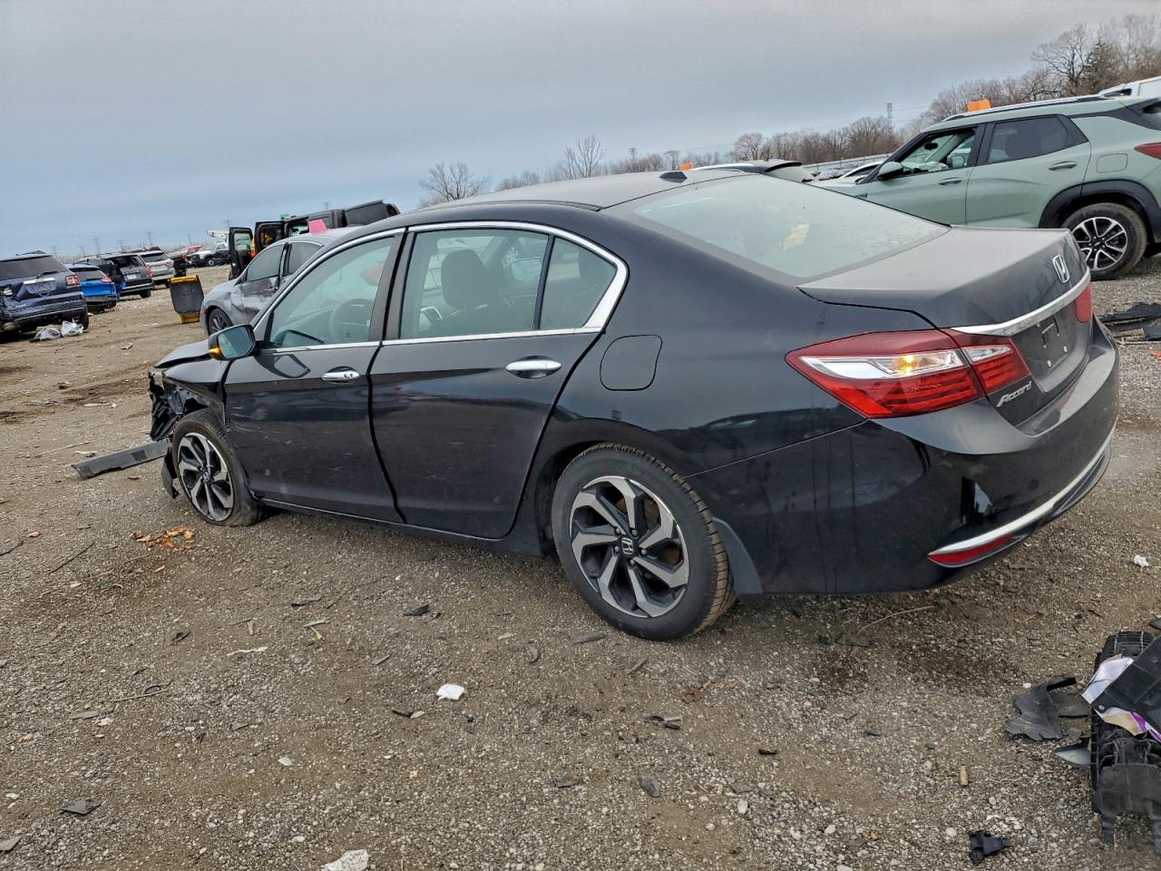 2017 HONDA ACCORD EX photo 2
