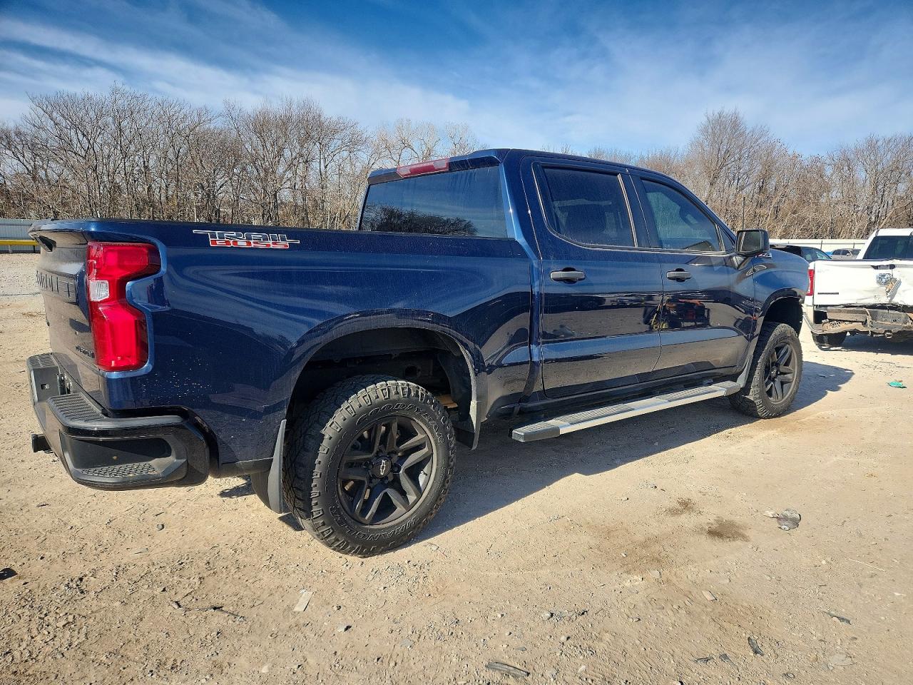 2021 CHEVROLET SILVERADO K1500 TRAIL BOSS CUSTOM photo 3