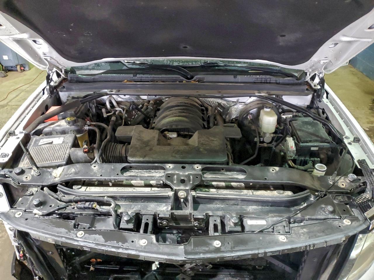 2018 CHEVROLET SUBURBAN K1500 LT photo 12