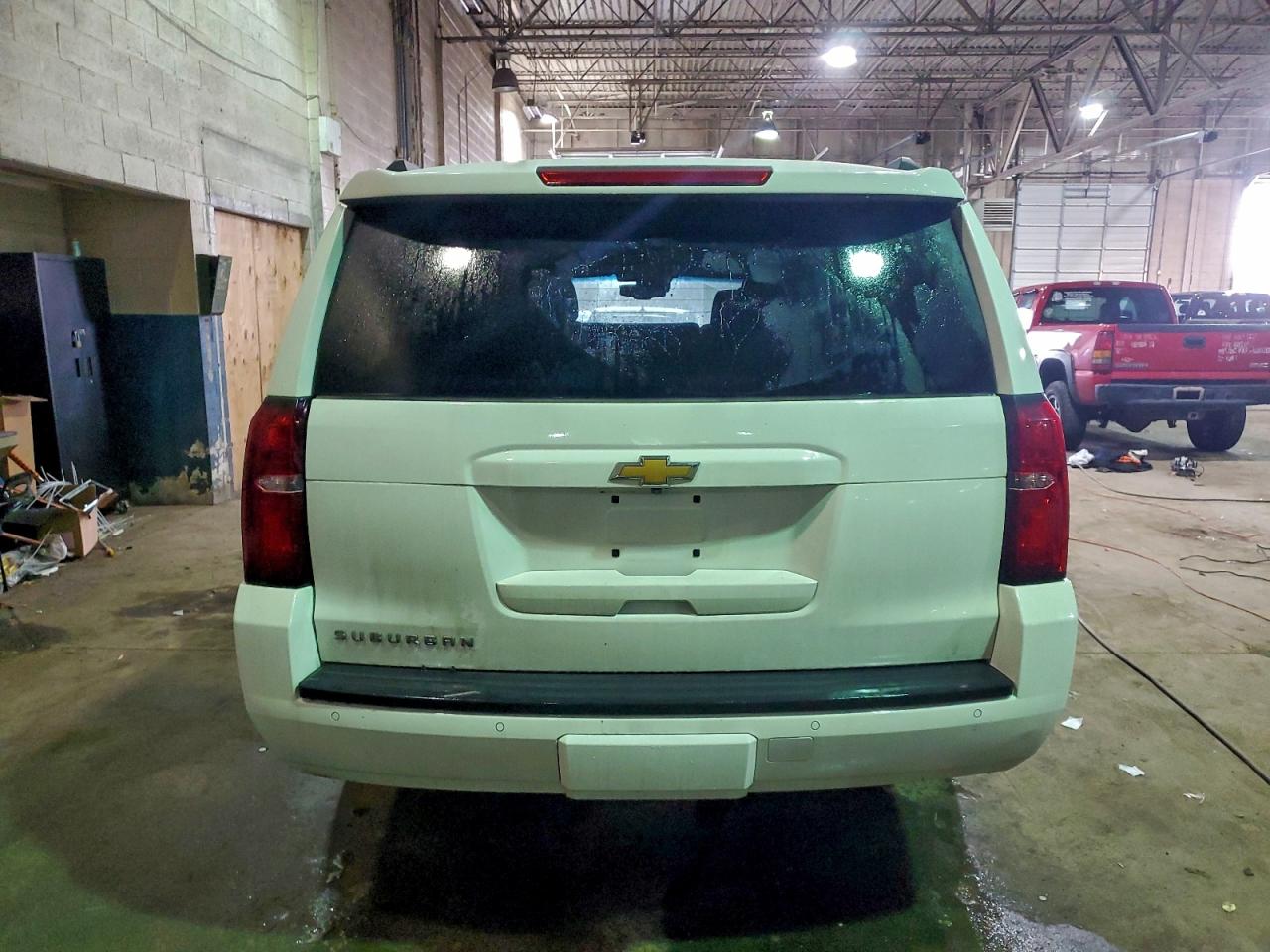 2018 CHEVROLET SUBURBAN K1500 LT photo 6