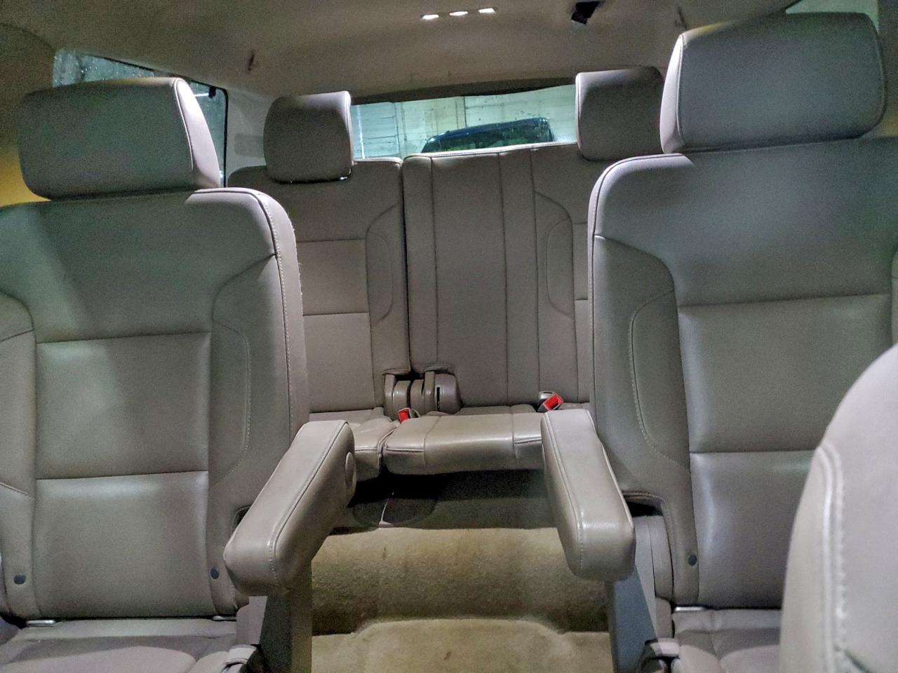 2018 CHEVROLET SUBURBAN K1500 LT photo 10