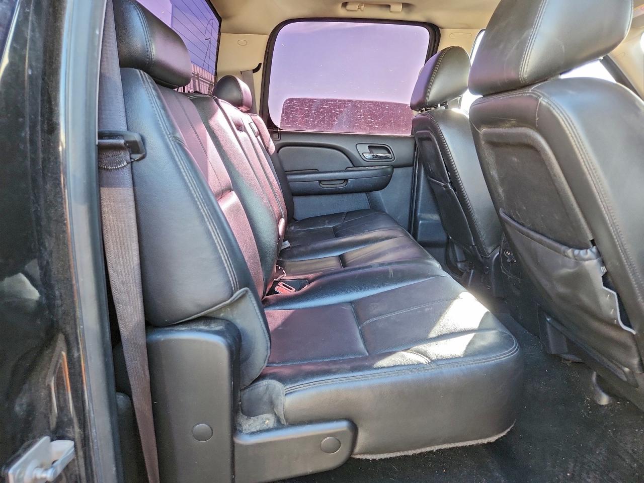 2013 CHEVROLET SILVERADO K2500 HEAVY DUTY LTZ photo 28