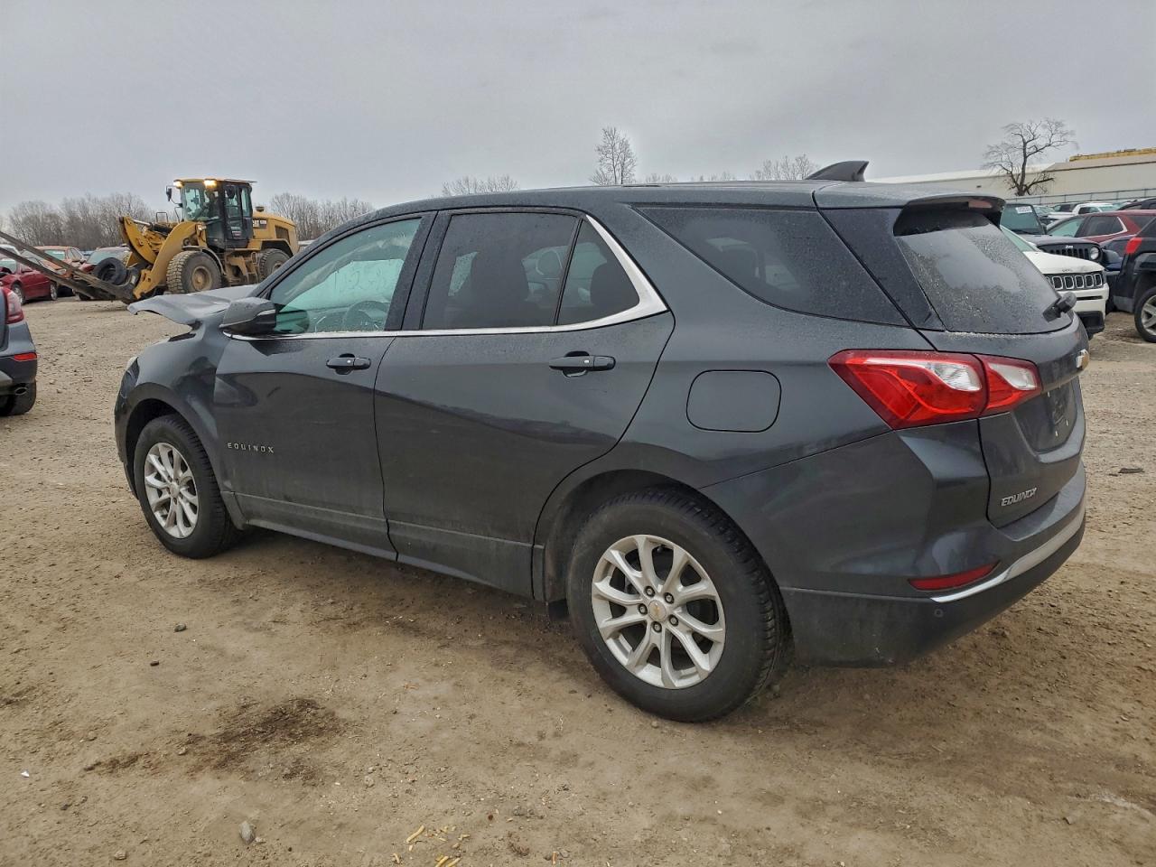 2018 CHEVROLET EQUINOX LT photo 2