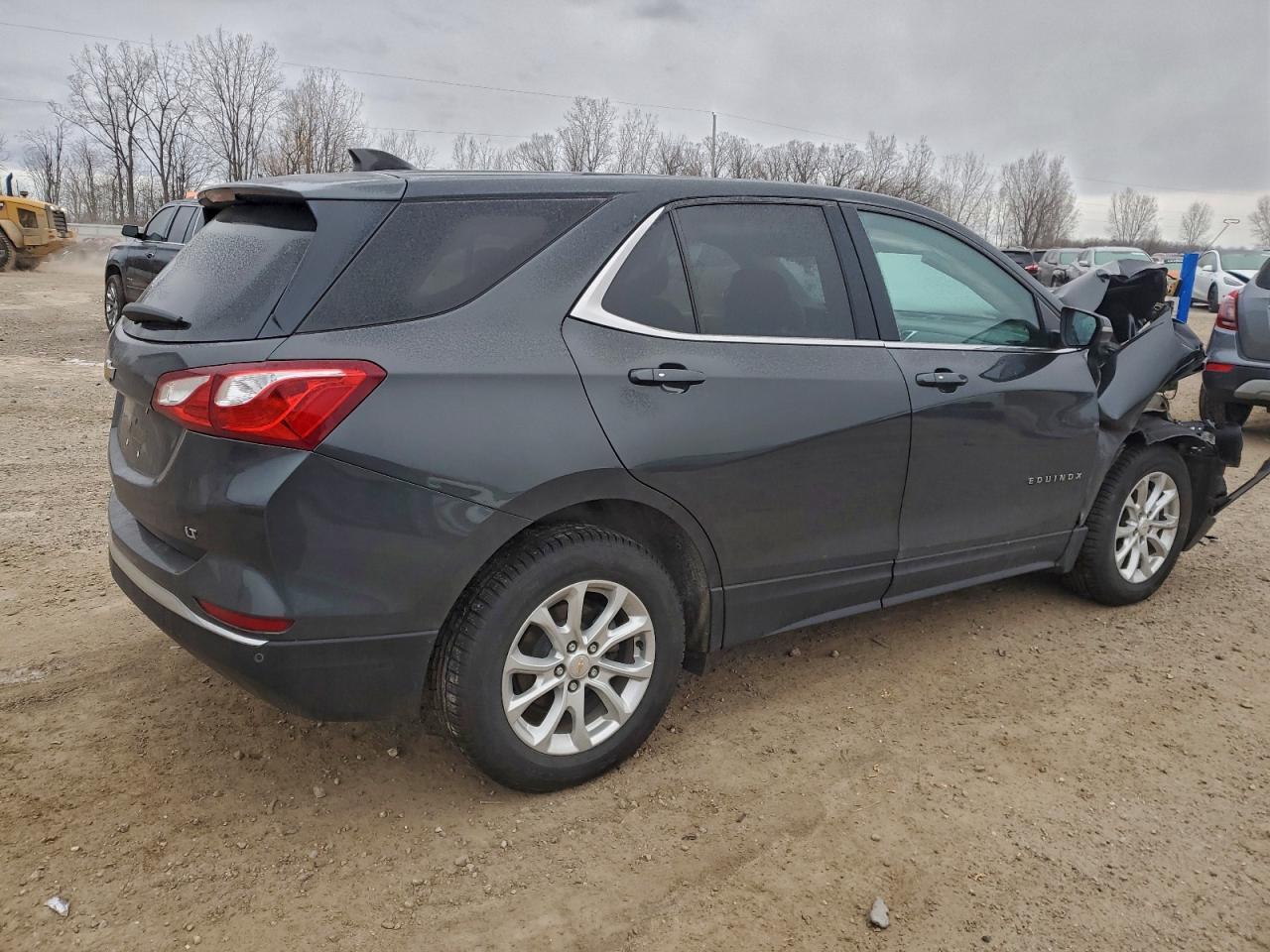 2018 CHEVROLET EQUINOX LT photo 3