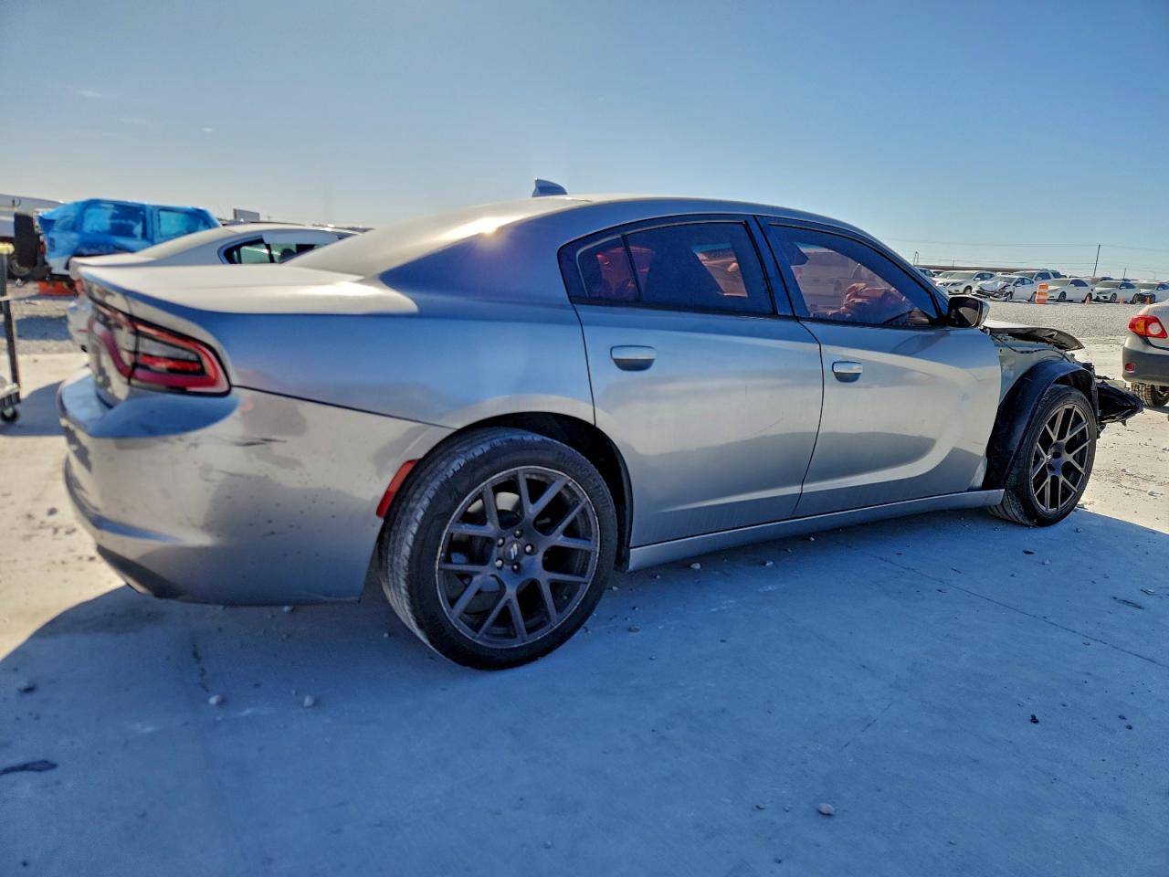 2016 DODGE CHARGER SXT photo 3