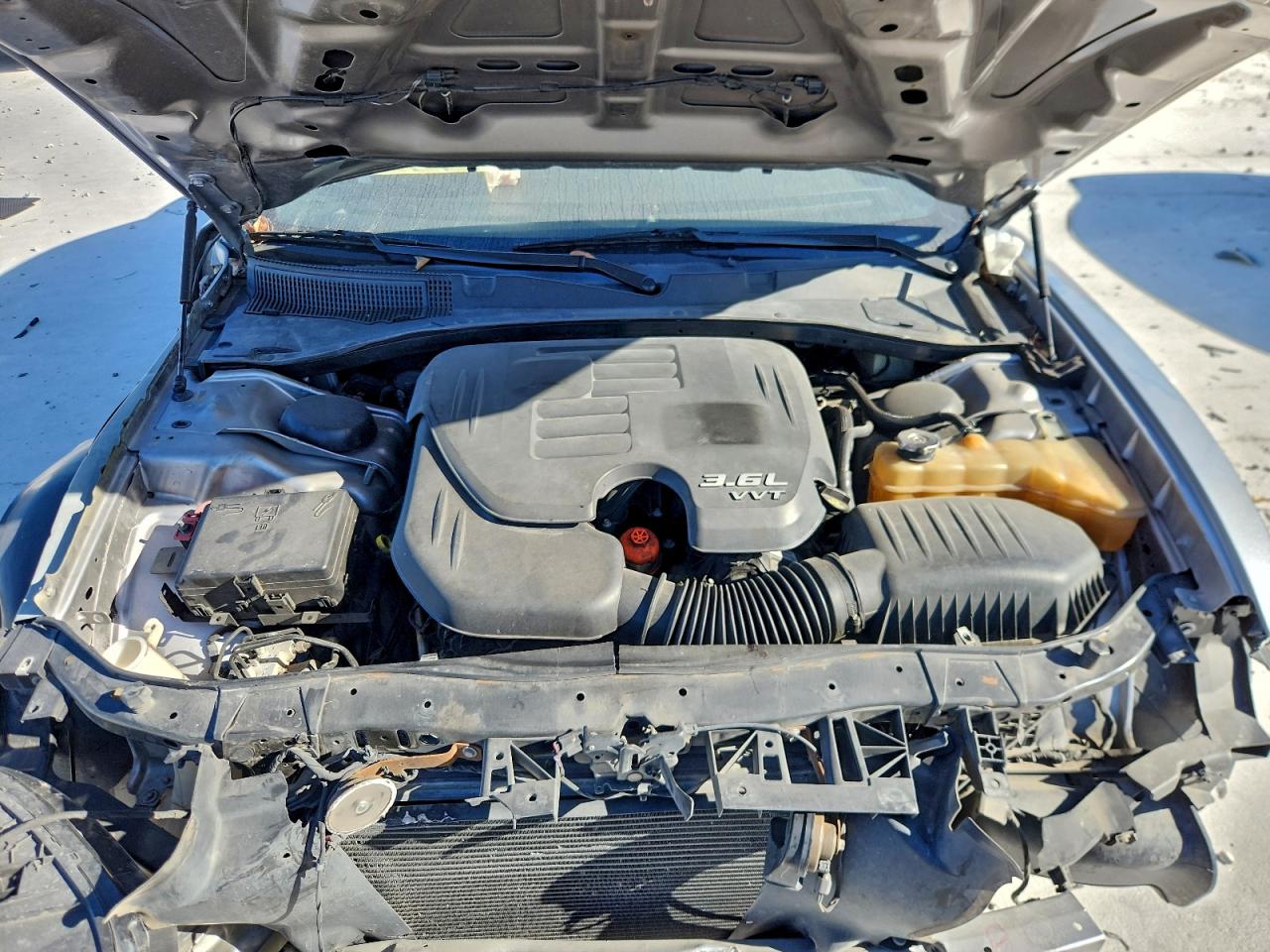 2016 DODGE CHARGER SXT photo 11