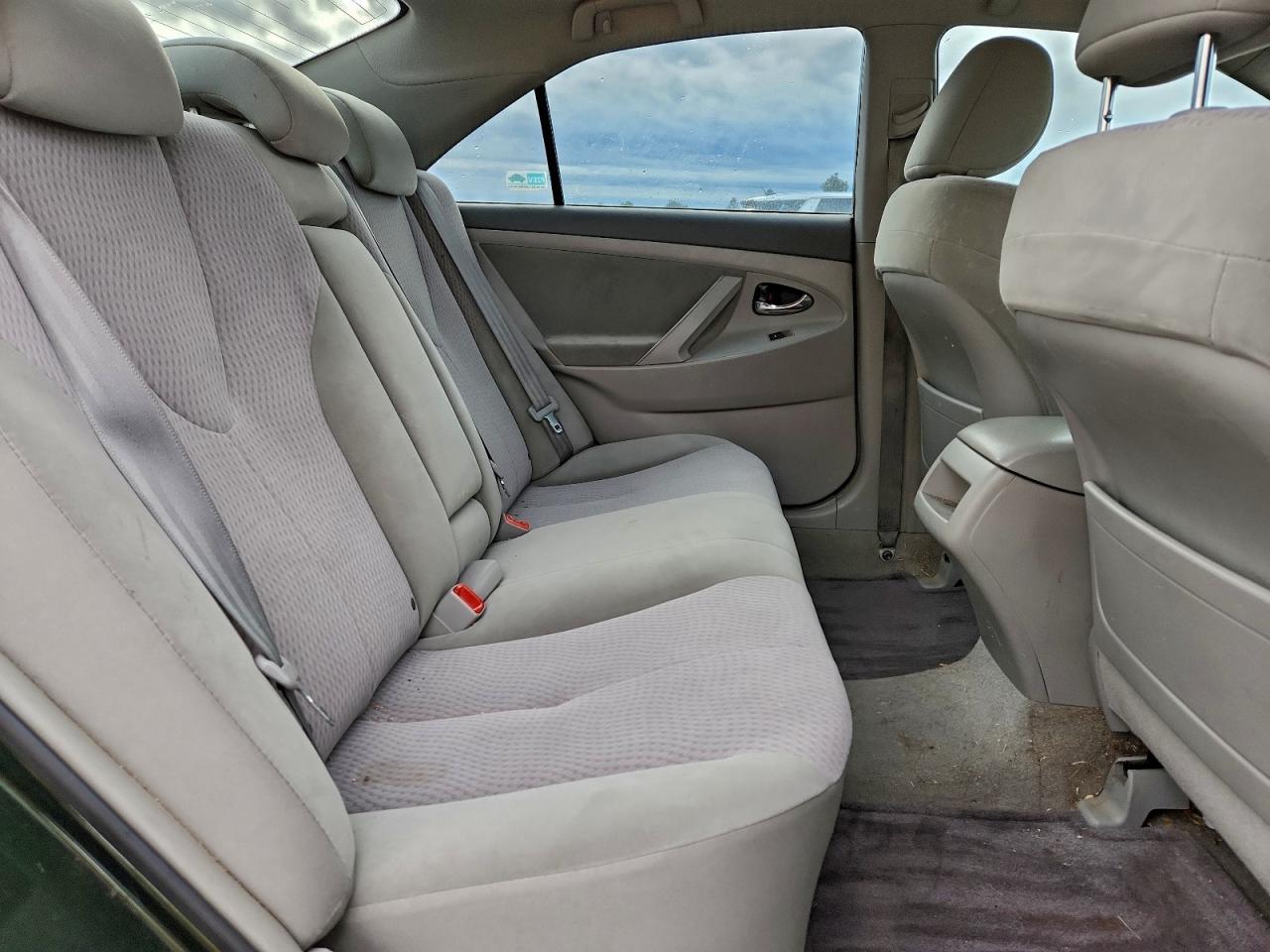 2011 TOYOTA CAMRY BASE photo 10