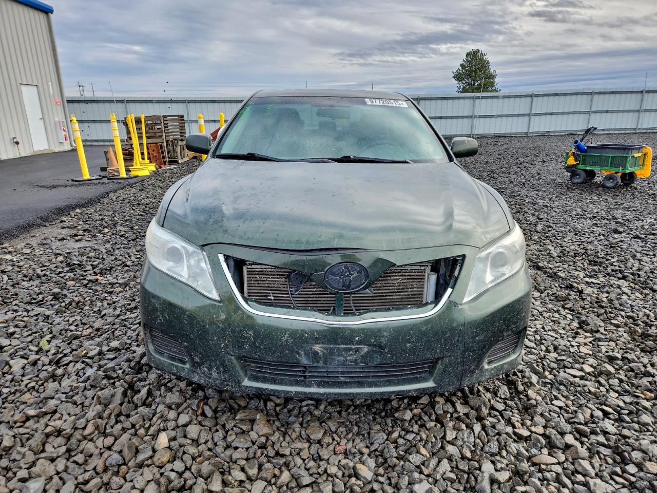 2011 TOYOTA CAMRY BASE photo 5