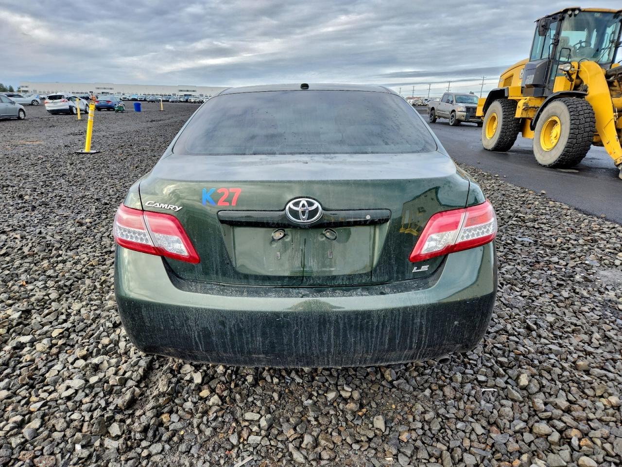 2011 TOYOTA CAMRY BASE photo 6