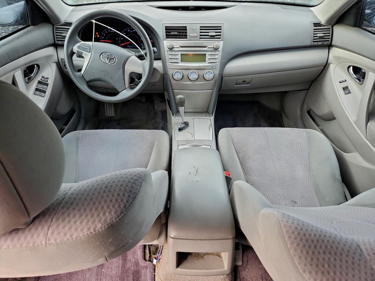 2011 TOYOTA CAMRY BASE photo 8