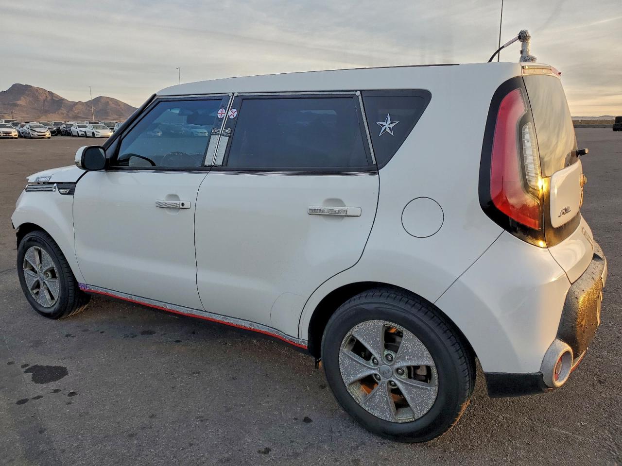 2014 KIA SOUL photo 2