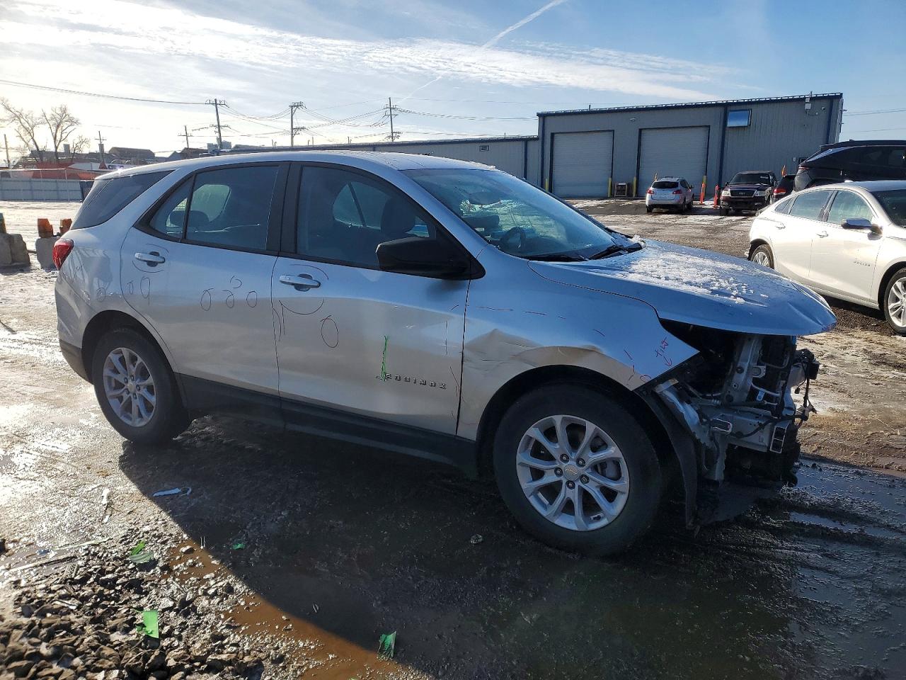 2020 CHEVROLET EQUINOX LS photo 4