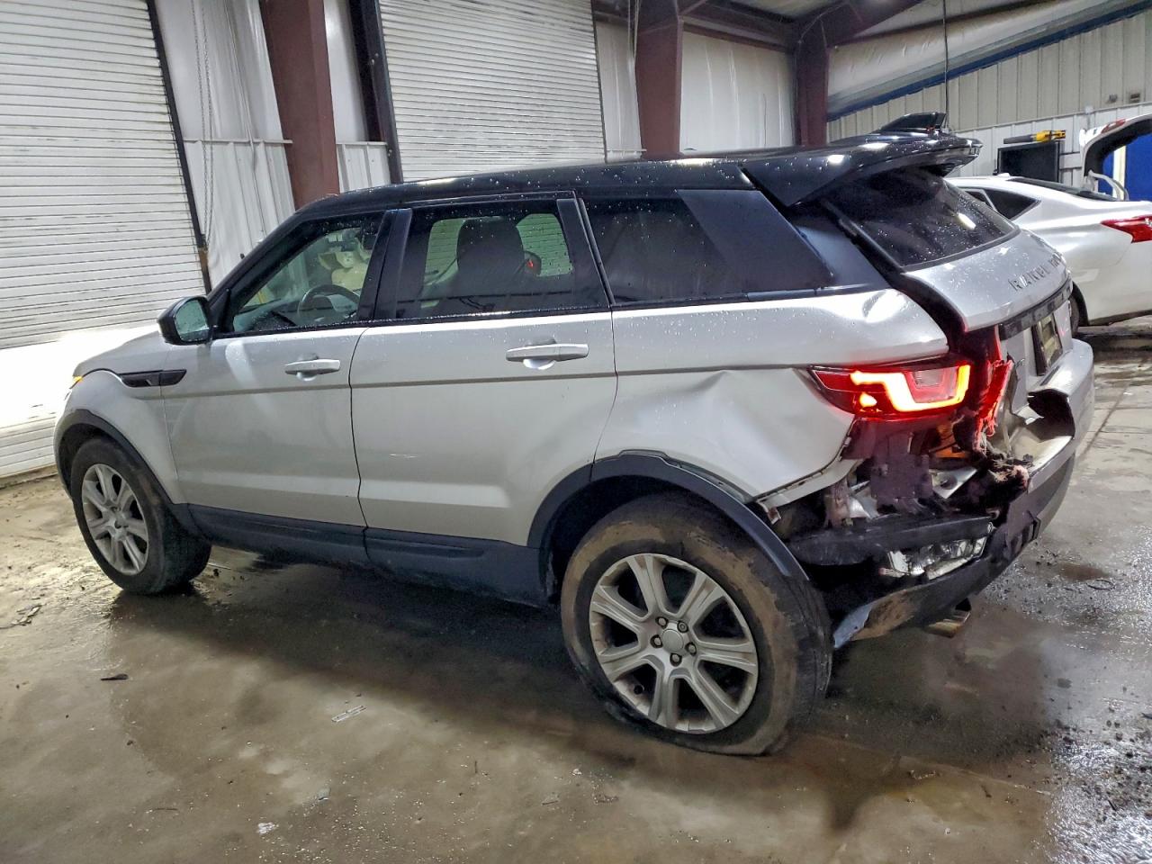 2016 LAND ROVER RANGE ROVER EVOQUE SE photo 2
