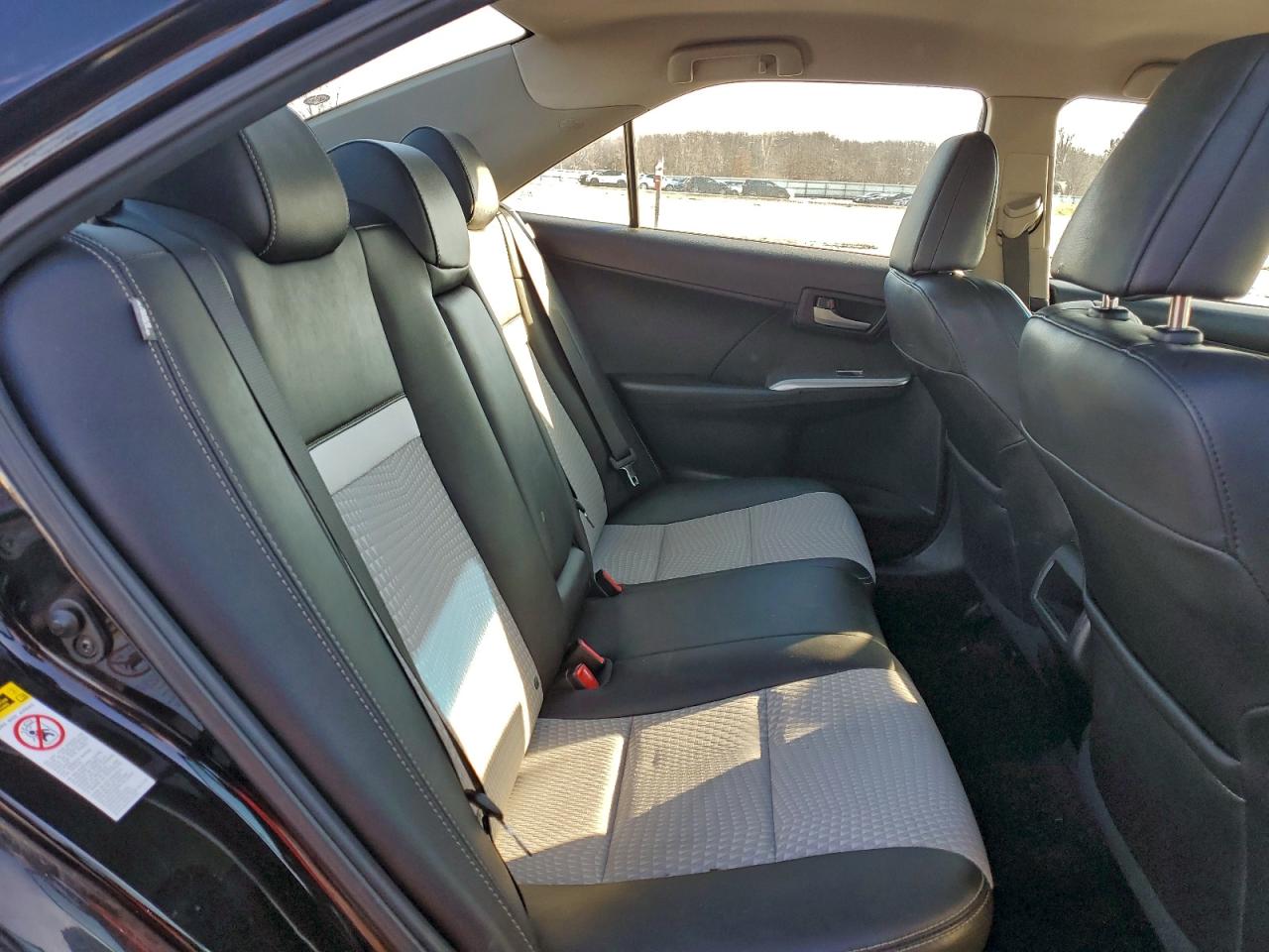 2013 TOYOTA CAMRY L photo 19