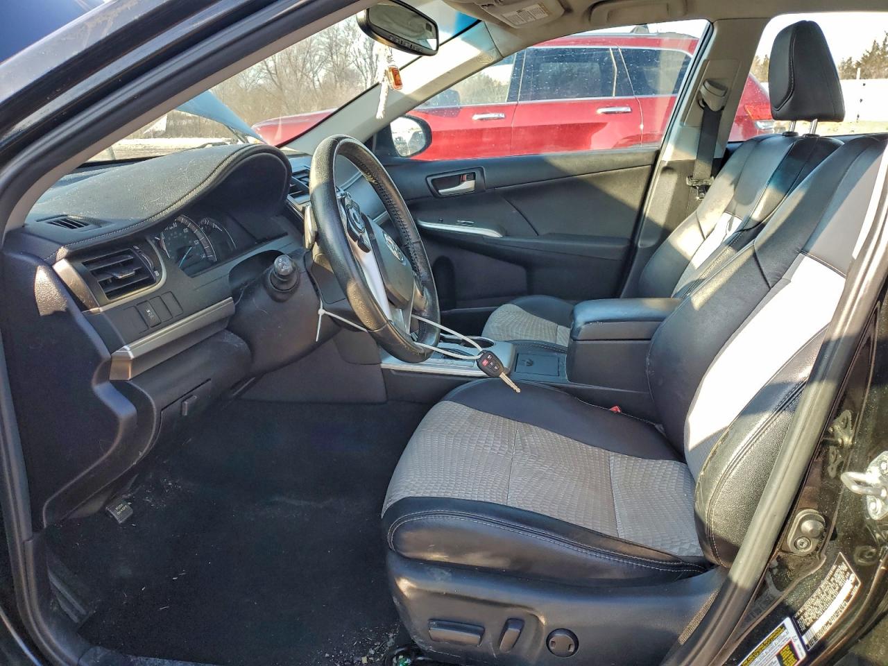 2013 TOYOTA CAMRY L photo 13