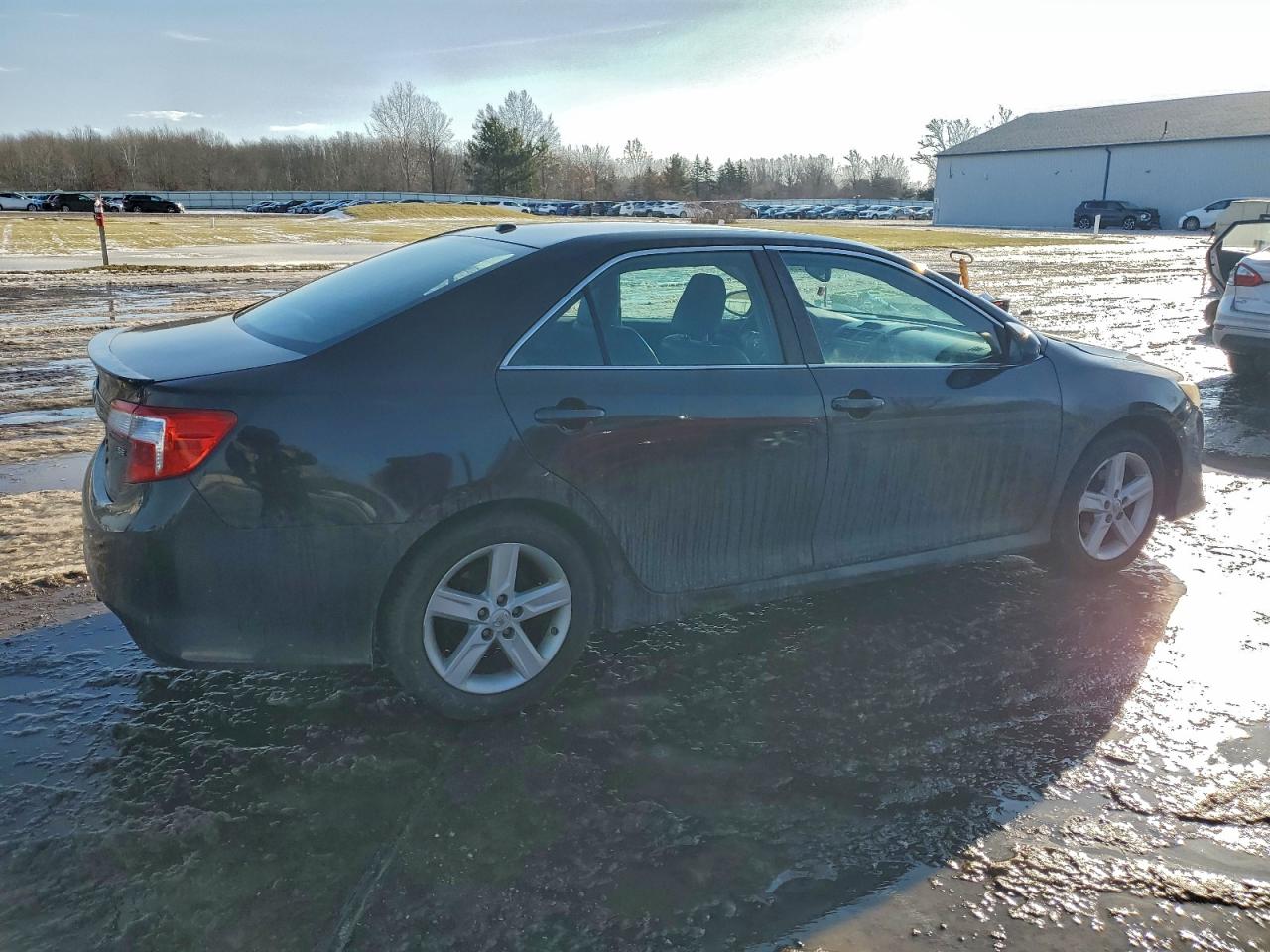 2013 TOYOTA CAMRY L photo 5
