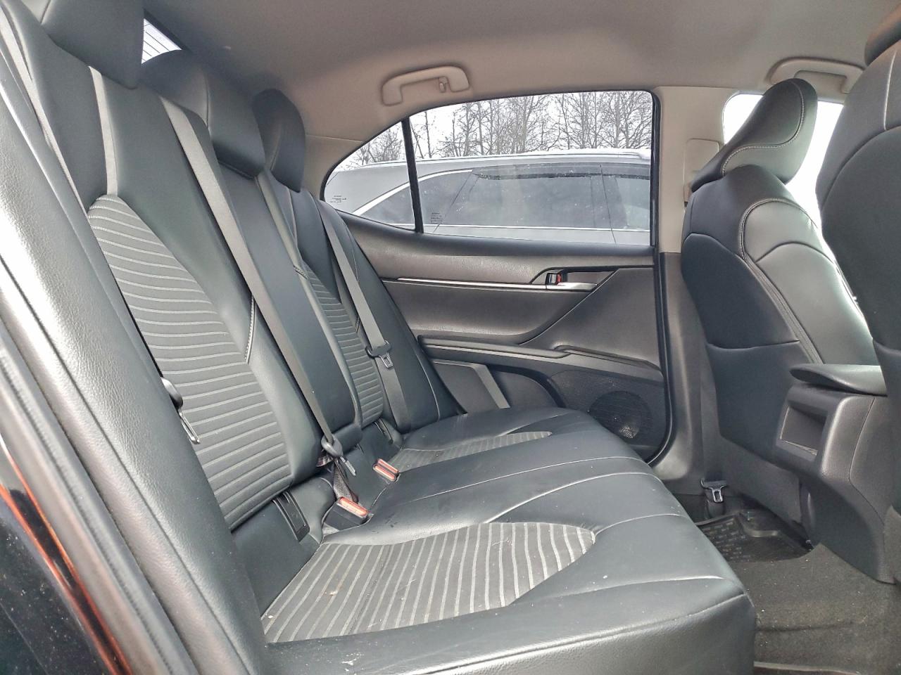 2021 TOYOTA CAMRY SE photo 10
