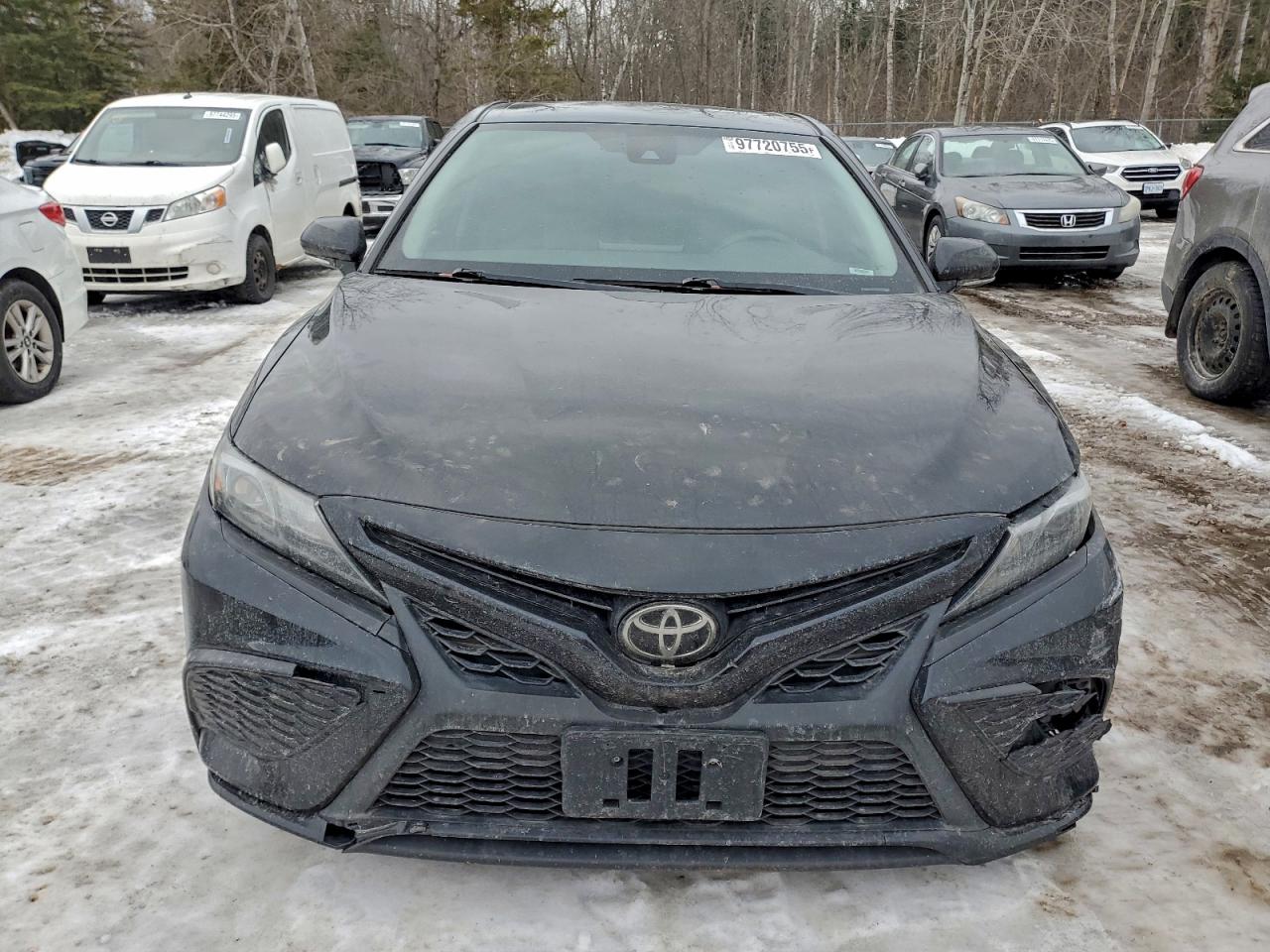 2021 TOYOTA CAMRY SE photo 5