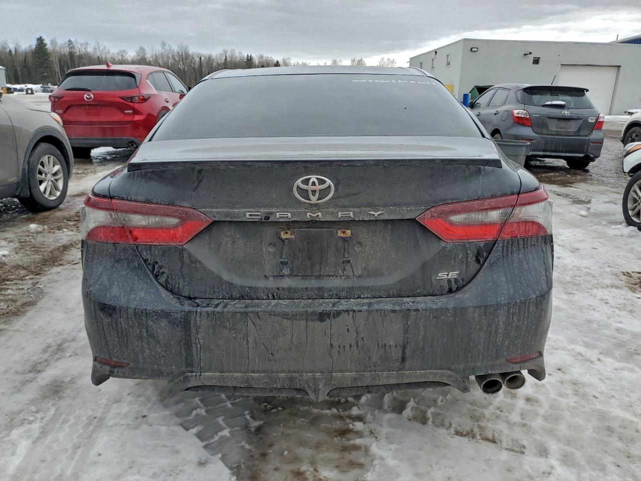 2021 TOYOTA CAMRY SE photo 6