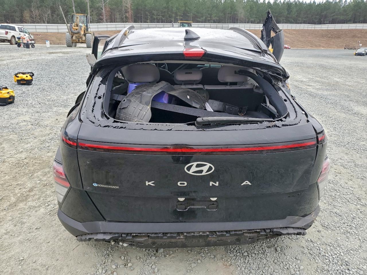 2025 HYUNDAI KONA SEL photo 11