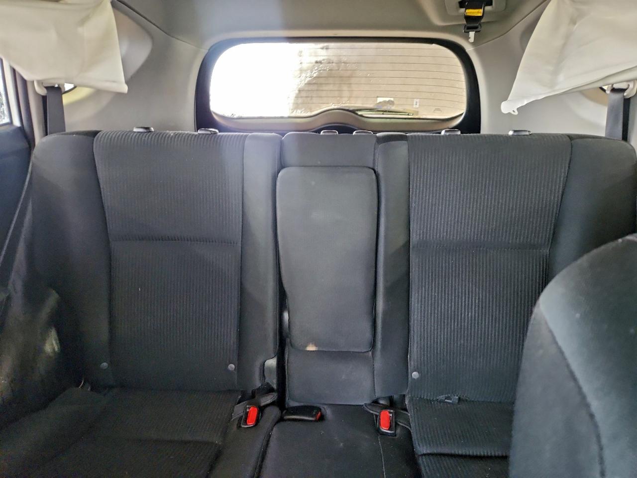 2016 TOYOTA RAV4 LE photo 10
