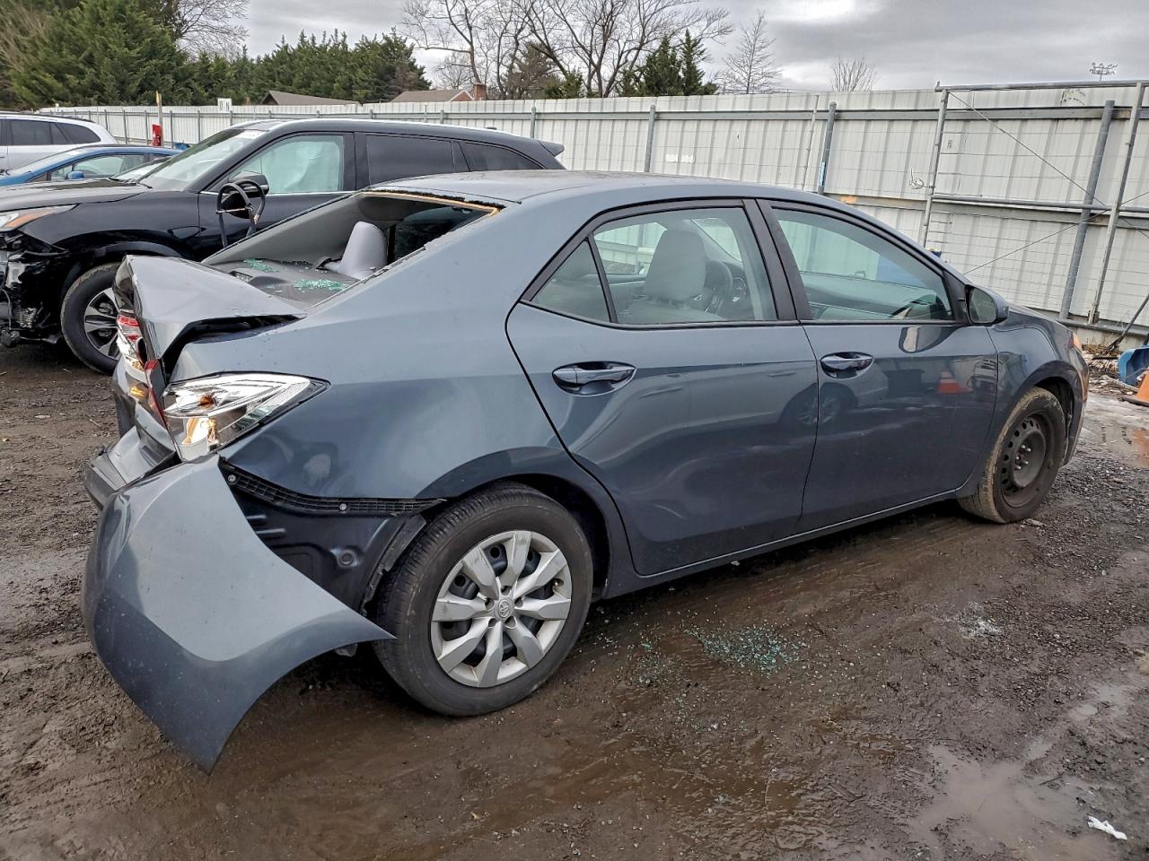 2016 TOYOTA COROLLA L photo 3