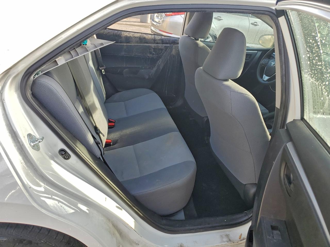 2016 TOYOTA COROLLA L photo 10