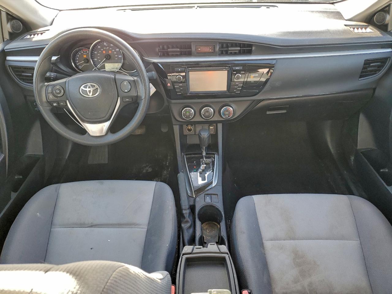 2016 TOYOTA COROLLA L photo 8