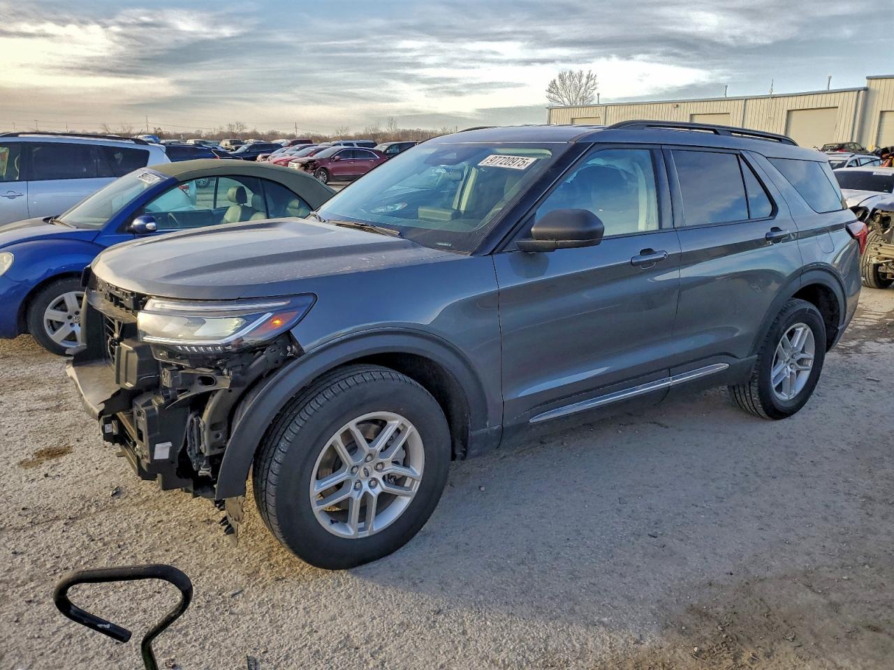 2025 FORD EXPLORER