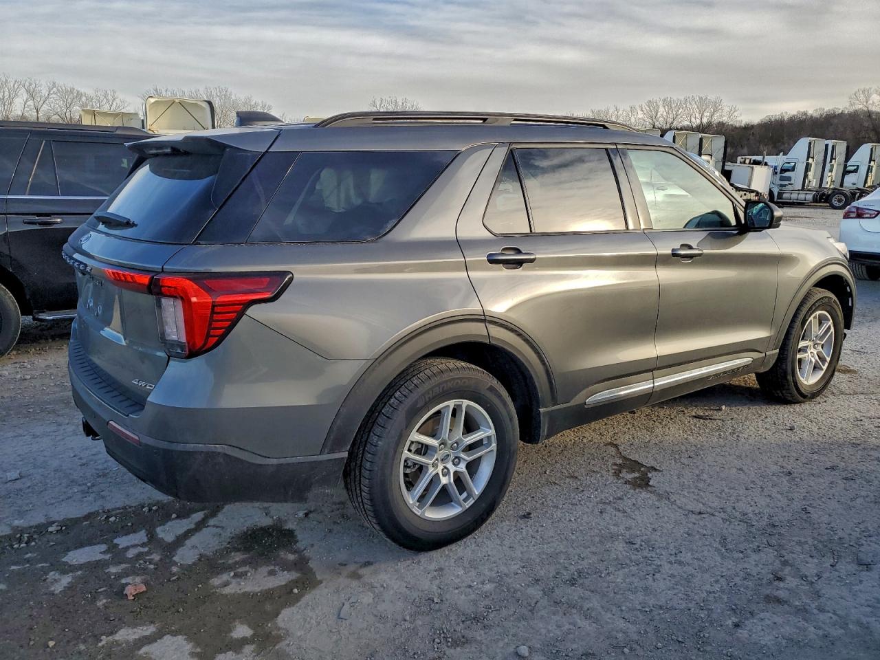 2025 FORD EXPLORER ACTIVE photo 7