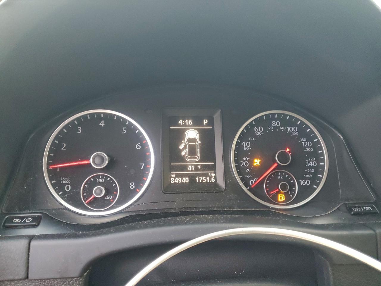 2017 VOLKSWAGEN TIGUAN S photo 9