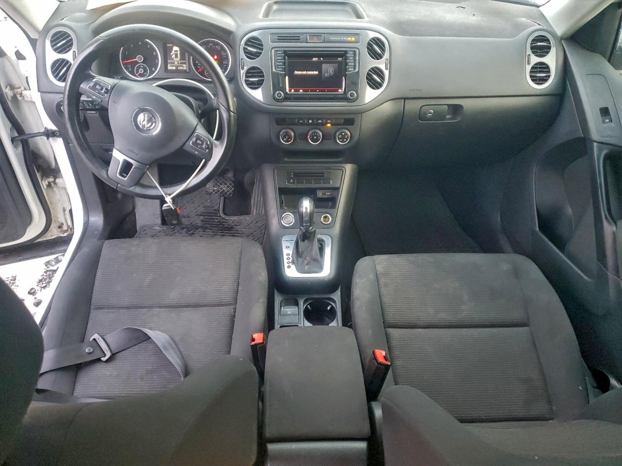 2017 VOLKSWAGEN TIGUAN S photo 8