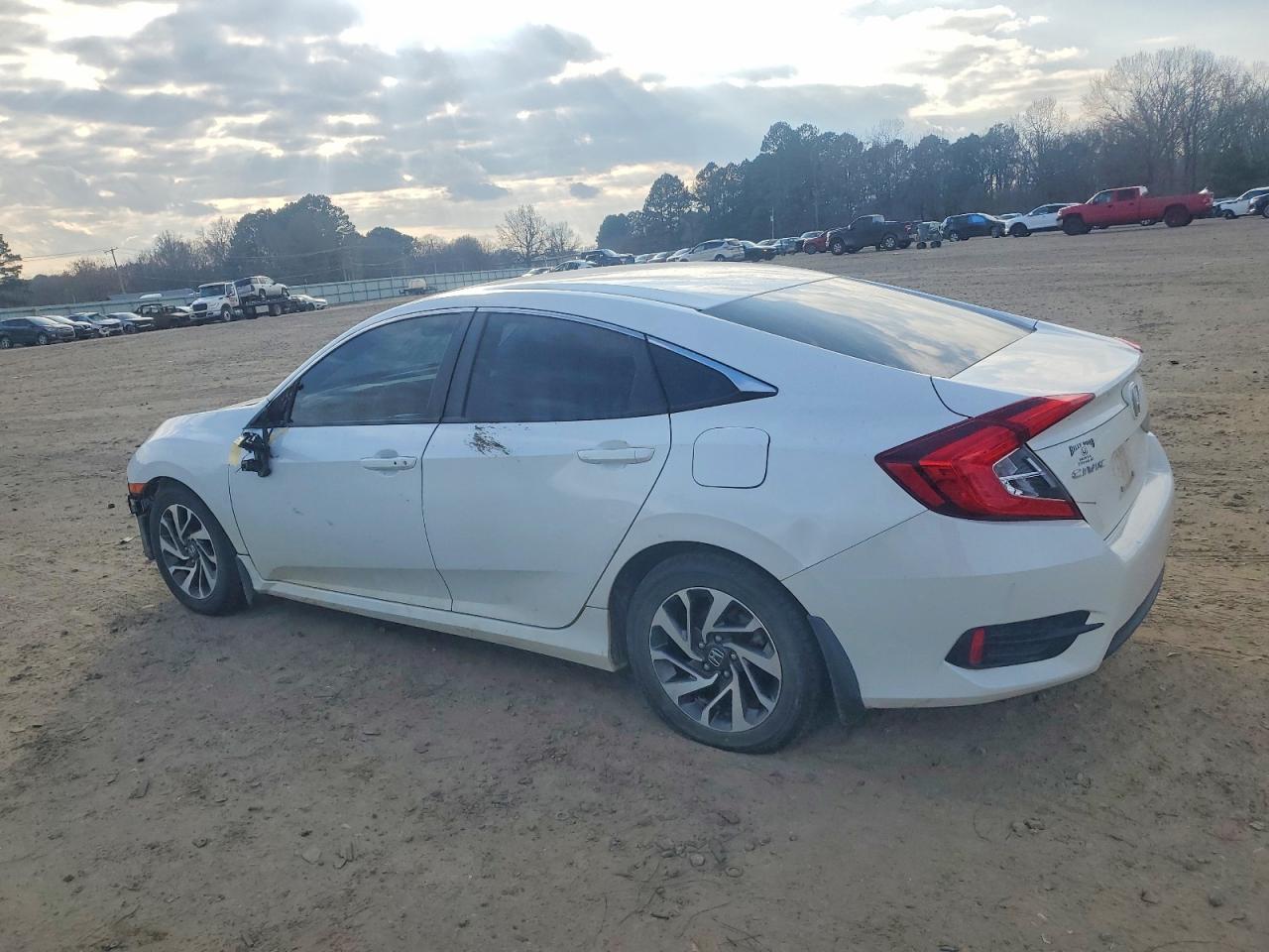2016 HONDA CIVIC EX photo 4