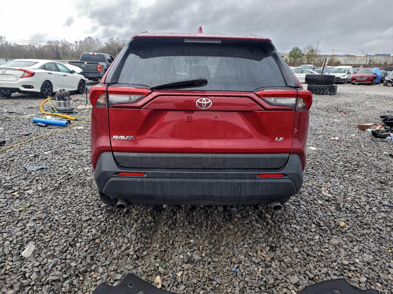 2021 TOYOTA RAV4 LE photo 11